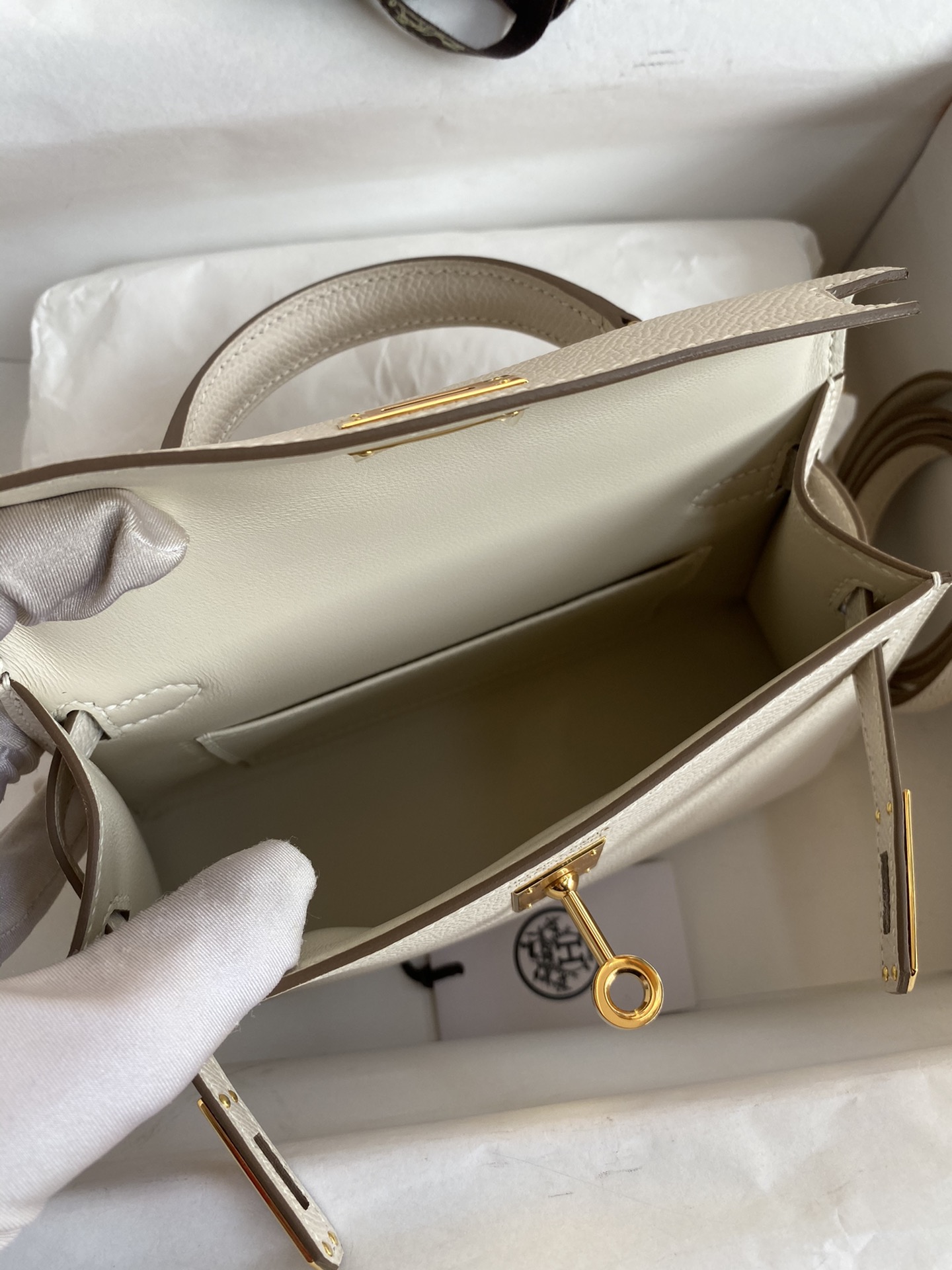 Hermes Kelly Mini II Bag 19CM In White Epsom Leather